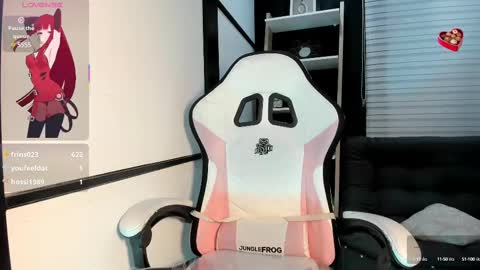 Snapshot of emysilver chatting on March 2025 09:26:01 PM Emy Silver online show from March 2025 09:26:01 PM