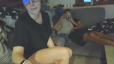 emyxxl online show from January 2026 01:41:02 AM