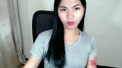 Snapshot of endlessmiax chatting on October 2025 02:23:02 PM maria online show from October 2025 02:23:02 PM