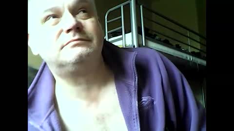 englishguysurrey online show from December 2024 10:50:02 AM