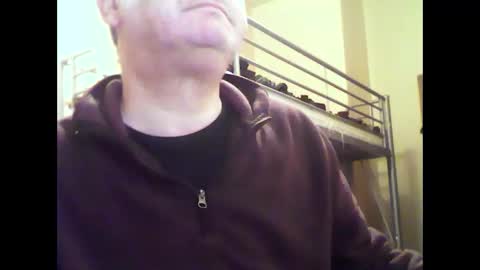 englishguysurrey online show from December 2024 06:28:01 PM