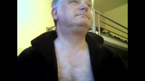 englishguysurrey online show from January 2025 08:13:02 AM