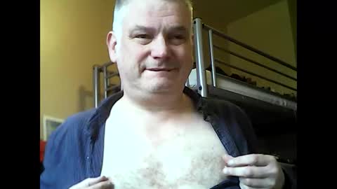 englishguysurrey online show from November 2025 10:26:01 AM