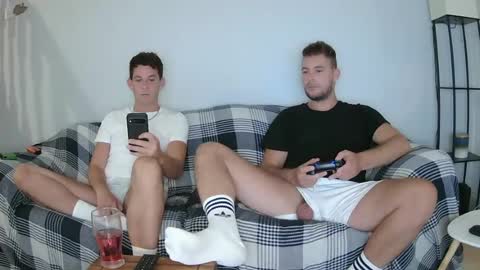 Snapshot of englishladxxx chatting on June 2026 01:57:02 PM Englishladxxx online show from June 2026 01:57:02 PM