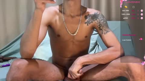 Snapshot of enjoythetrip chatting on February 2025 11:25:02 PM Luke online show from February 2025 11:25:02 PM