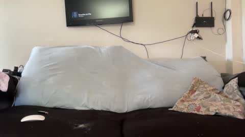 Snapshot of enjoythetrip chatting on November 2025 02:38:01 PM Luke online show from November 2025 02:38:01 PM