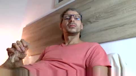Snapshot of enri222 chatting on December 2025 11:34:01 PM rineking online show from December 2025 11:34:01 PM