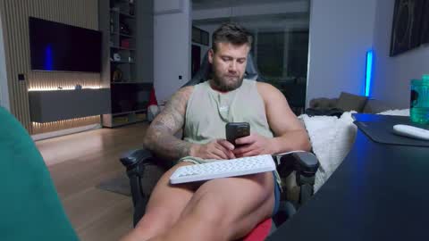 Erik online show from February 2026 09:03:02 PM