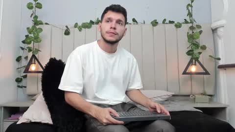 ENZO online show from November 2025 02:38:02 PM