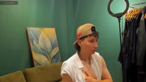 enzo_steel online show from October 2025 06:41:02 PM