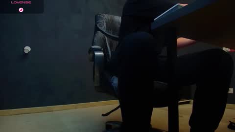 EnzoRace online show from November 2025 05:30:02 AM