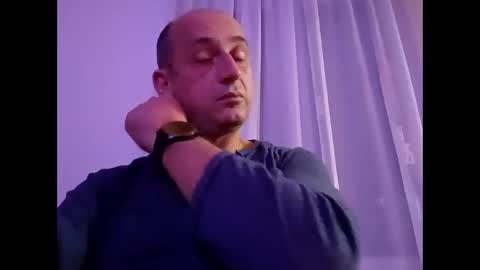 Snapshot of epu17 chatting on November 2025 07:16:02 PM epu17 online show from November 2025 07:16:02 PM