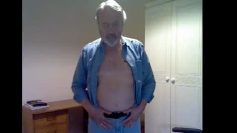 erasmus_d online show from December 2025 06:05:02 PM