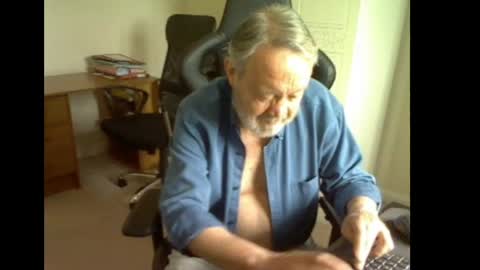 erasmus_d online show from June 2026 05:03:04 PM