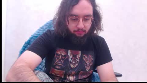Snapshot of eren_jaeger2000 chatting on June 2026 02:10:01 AM Eren online show from June 2026 02:10:01 AM