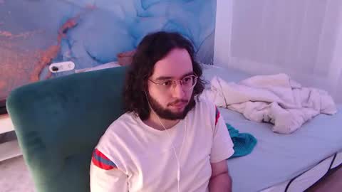 Snapshot of eren_jaeger2000 chatting on June 2026 08:35:01 AM Eren online show from June 2026 08:35:01 AM