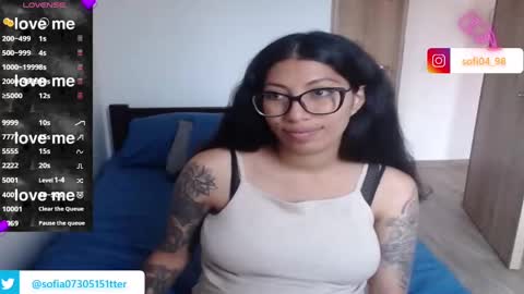 Snapshot of eren_mikasa chatting on February 2025 12:11:01 PM sofia online show from February 2025 12:11:01 PM