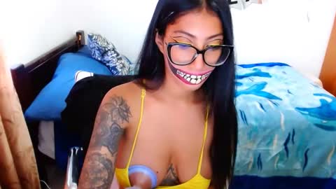 Snapshot of eren_mikasa chatting on October 2025 10:40:02 PM sofia online show from October 2025 10:40:02 PM