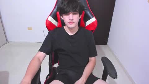 eren_tatakae online show from February 2026 03:14:02 AM