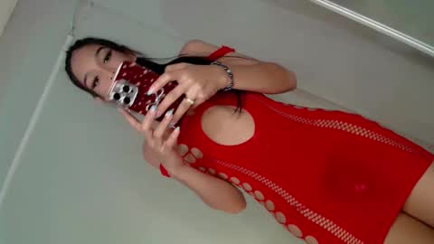 Elisa online show from February 2025 10:42:02 PM