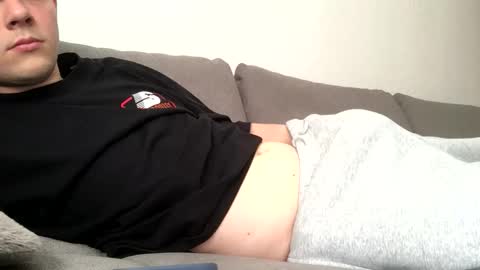 eric123754216 online show from May 2026 12:32:01 PM