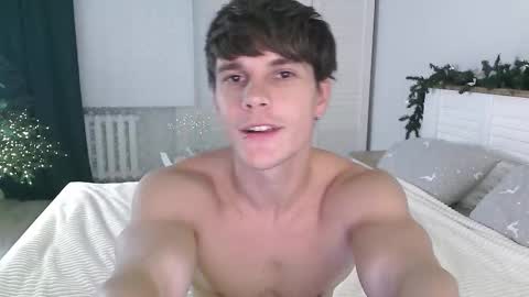 Eric Crush online show from December 2025 06:31:01 AM