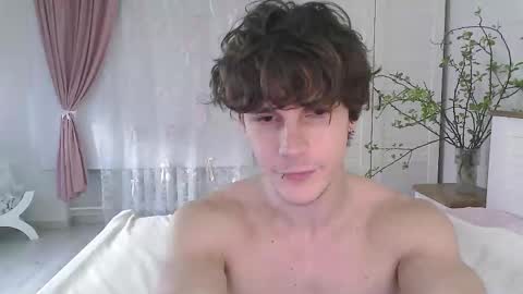 Eric Crush online show from March 2026 04:13:02 AM