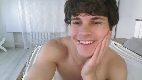 Eric Crush online show from June 2026 04:02:01 AM