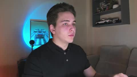 Eric online show from November 2025 07:23:02 PM