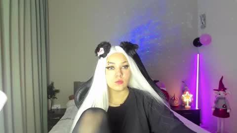 Erica online show from December 2024 11:39:01 AM