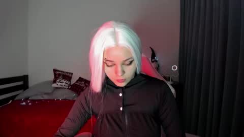 Erica online show from December 2024 07:43:02 PM