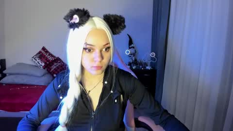 Erica online show from January 2025 05:10:01 PM