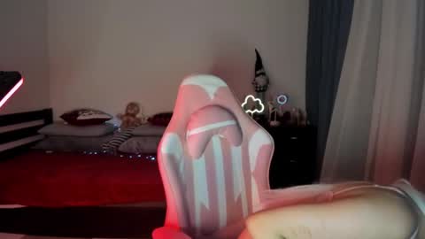 Erica online show from January 2025 02:41:01 AM