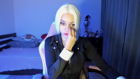 Erica online show from January 2025 06:05:02 AM