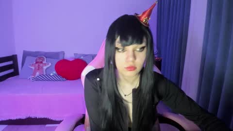 Erica online show from January 2025 10:01:01 PM