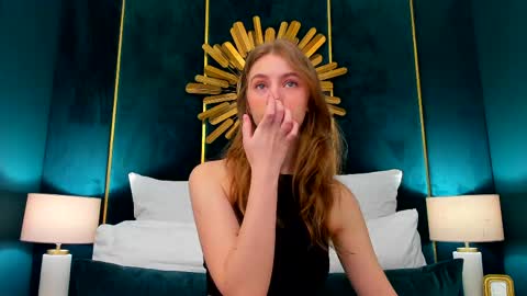 Erica online show from May 2026 05:15:01 AM