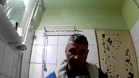 Snapshot of ericboy32 chatting on December 2024 08:55:01 PM eric online show from December 2024 08:55:01 PM