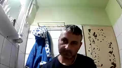 Snapshot of ericboy32 chatting on December 2024 07:17:01 AM eric online show from December 2024 07:17:01 AM