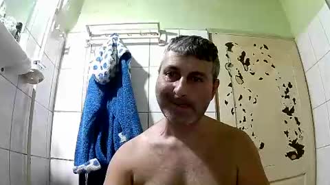 Snapshot of ericboy32 chatting on December 2024 10:01:02 AM eric online show from December 2024 10:01:02 AM