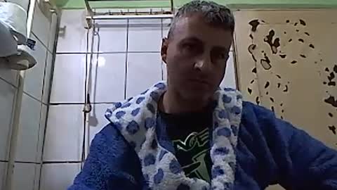 Snapshot of ericboy32 chatting on January 2025 06:49:01 PM eric online show from January 2025 06:49:01 PM