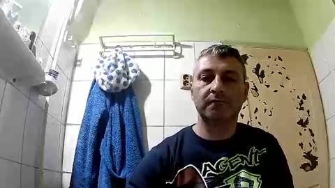 Snapshot of ericboy32 chatting on January 2025 04:04:02 AM eric online show from January 2025 04:04:02 AM