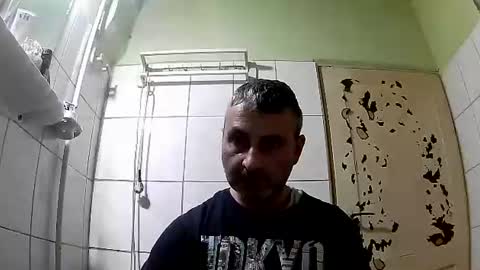 Snapshot of ericboy32 chatting on January 2025 09:55:02 PM eric online show from January 2025 09:55:02 PM