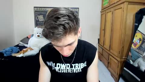 erick_de_rossee online show from April 2026 07:26:01 PM