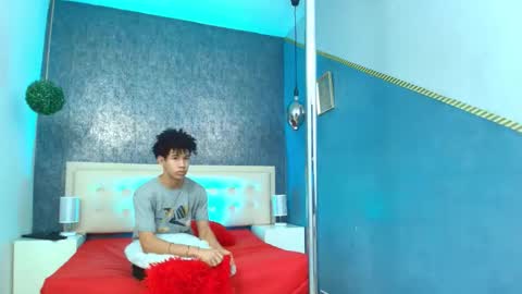   online show from November 2025 03:30:02 AM