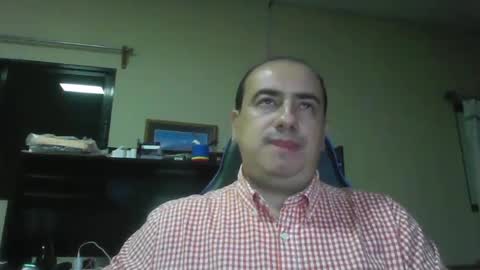 Snapshot of erik1781 chatting on December 2024 04:45:01 AM erik1781 online show from December 2024 04:45:01 AM