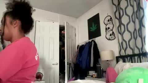 Lea  Erik online show from November 2025 07:02:02 PM