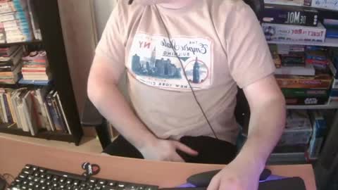 Snapshot of erik_dapper chatting on April 2026 04:48:02 PM Erik Dapper online show from April 2026 04:48:02 PM