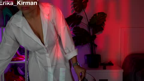Erika      online show from May 2026 10:09:02 AM