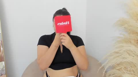 Snapshot of erika_mendez1 chatting on December 2024 08:43:01 PM Erika Mendez online show from December 2024 08:43:01 PM