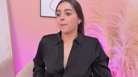 Snapshot of erika_mendez1 chatting on January 2025 08:32:01 PM Erika Mendez online show from January 2025 08:32:01 PM